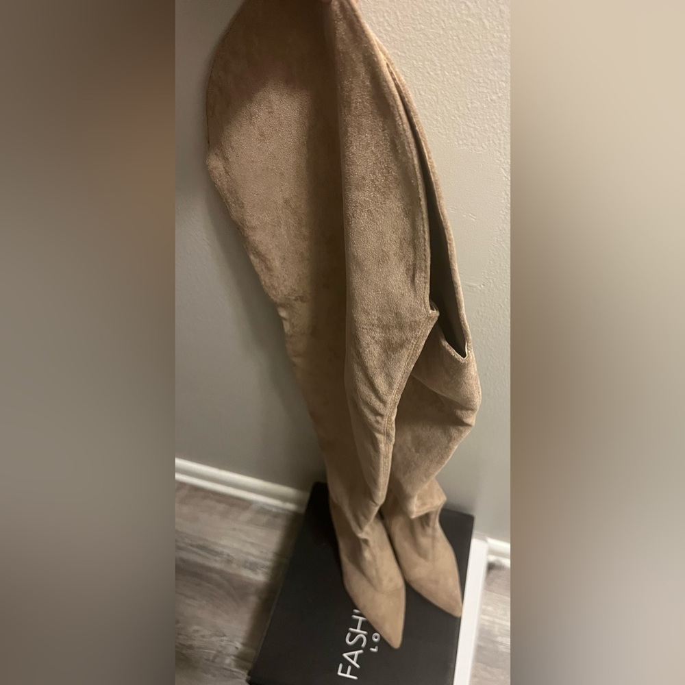 Chic Suede Over-the-Knee Boots
